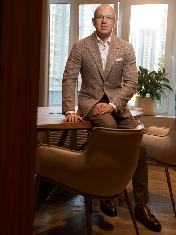 successful-man-in-stylish-clothes-is-in-his-office-2025-03-28-08-52-53-utc